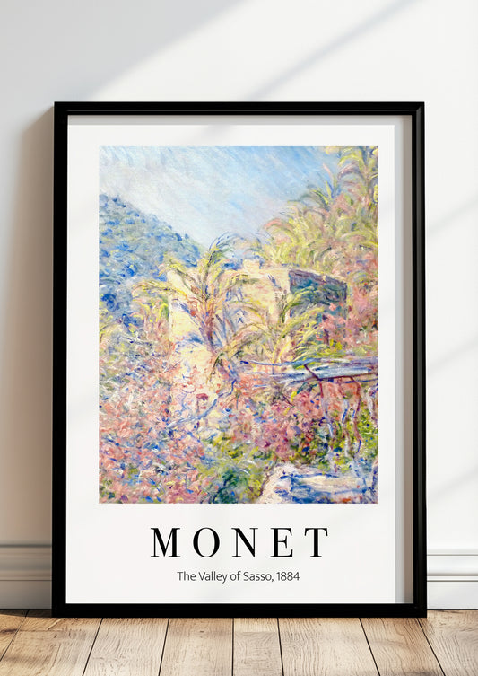 The Valley of the Sasso von Claude Monet als Poster, in schwarzem Rahmen, stehend auf dem Boden, angelehnt an einer Wand