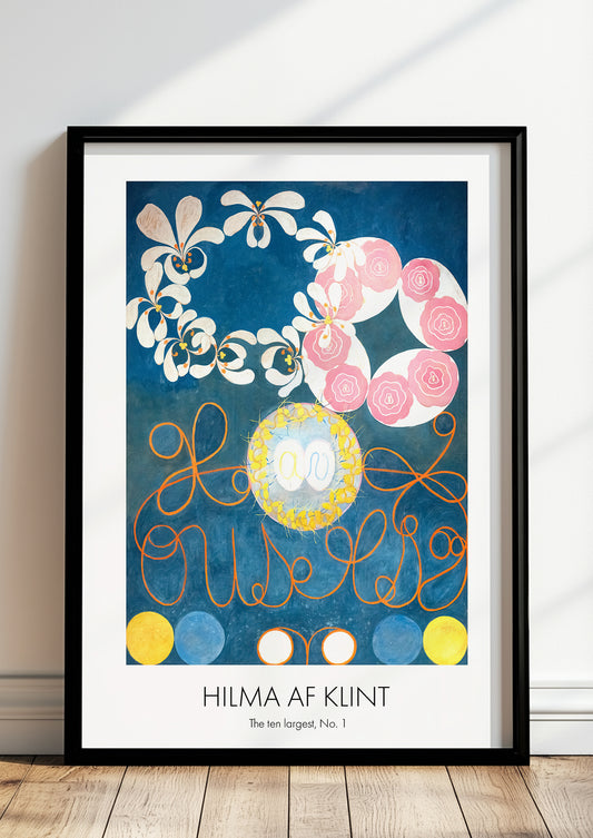 The Ten Largest, No. 1 von Hilma af Klint als Poster, in schwarzem Rahmen, stehend auf dem Boden, angelehnt an einer Wand
