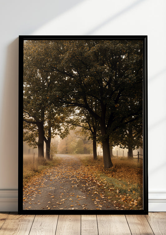 Poster Herbstwald auf dem Land im schwarzen Holzrahmen stehend