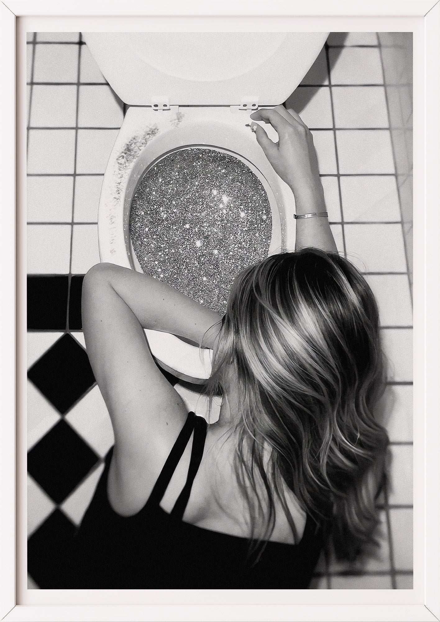 Poster Glitter Toilet im weißen Holzrahmen