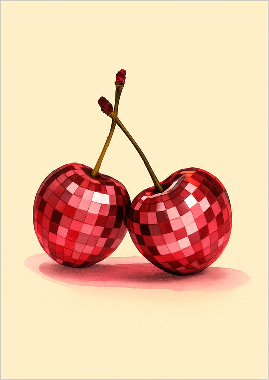 Zwei glänzende Kirschen im Discokugel-Stil auf beigem Hintergrund