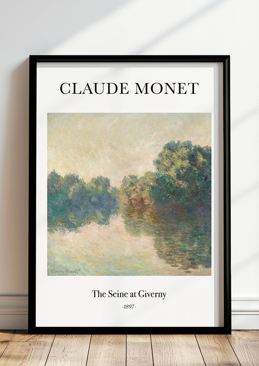 The Seine at Giverny von Claude Monet als Poster, in schwarzem Rahmen, stehend auf dem Boden, angelehnt an einer Wand