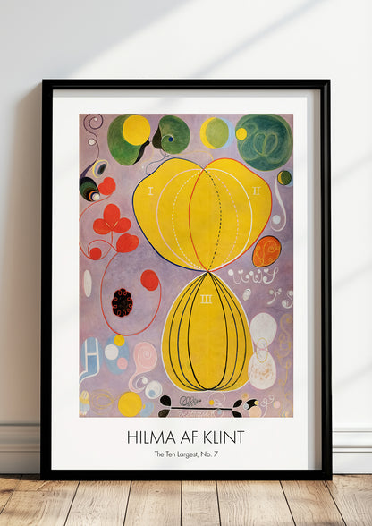 The Ten Largest, Adulthood, No. 7 von Hilma af Klint als Poster, in schwarzem Rahmen, stehend auf dem Boden, angelehnt an einer Wand