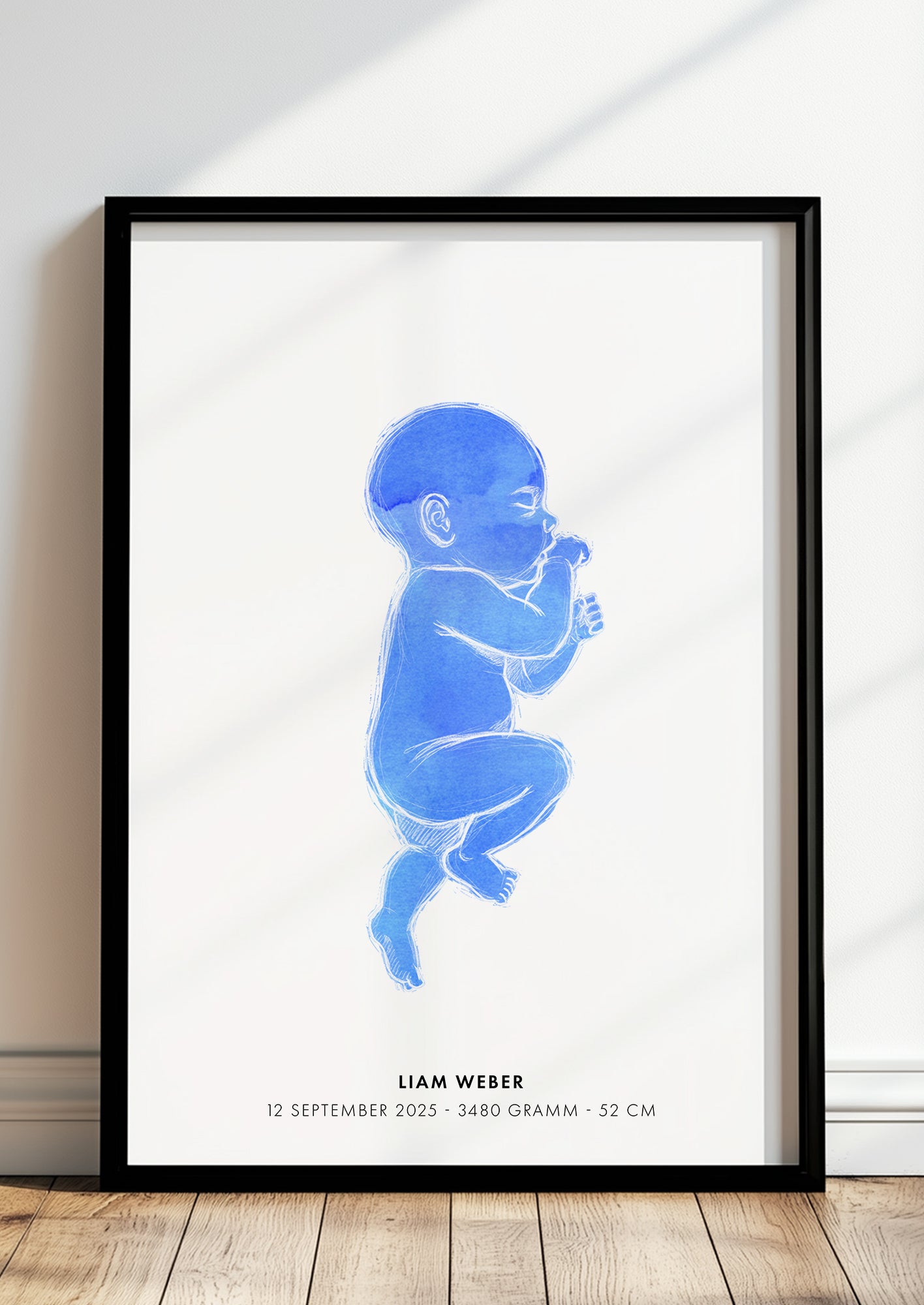 Poster Baby Watercolor Geburtsposter im schwarzen Rahmen stehend