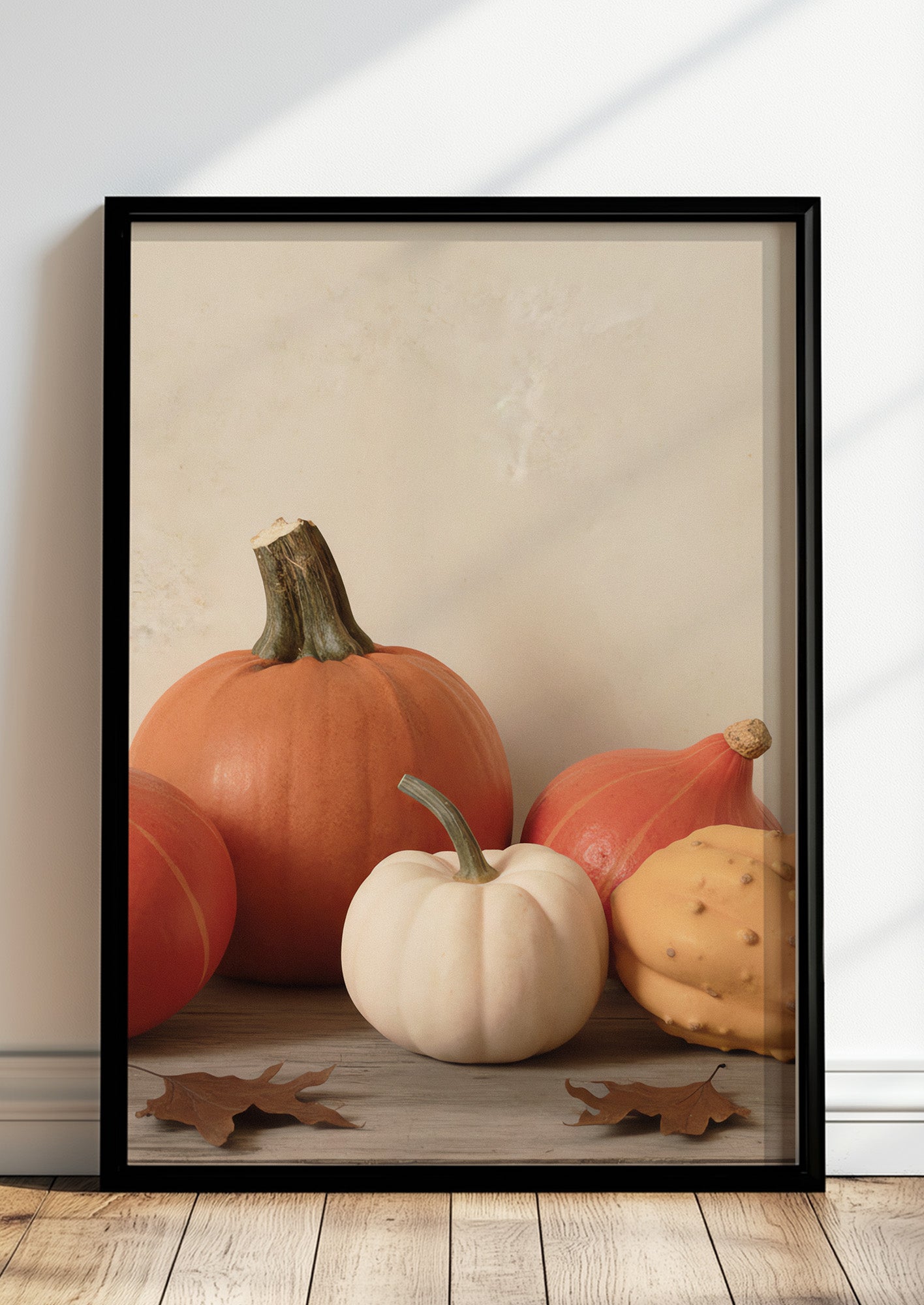 Poster Kürbis Sammlung im Herbst im schwarzen Holzrahmen stehend