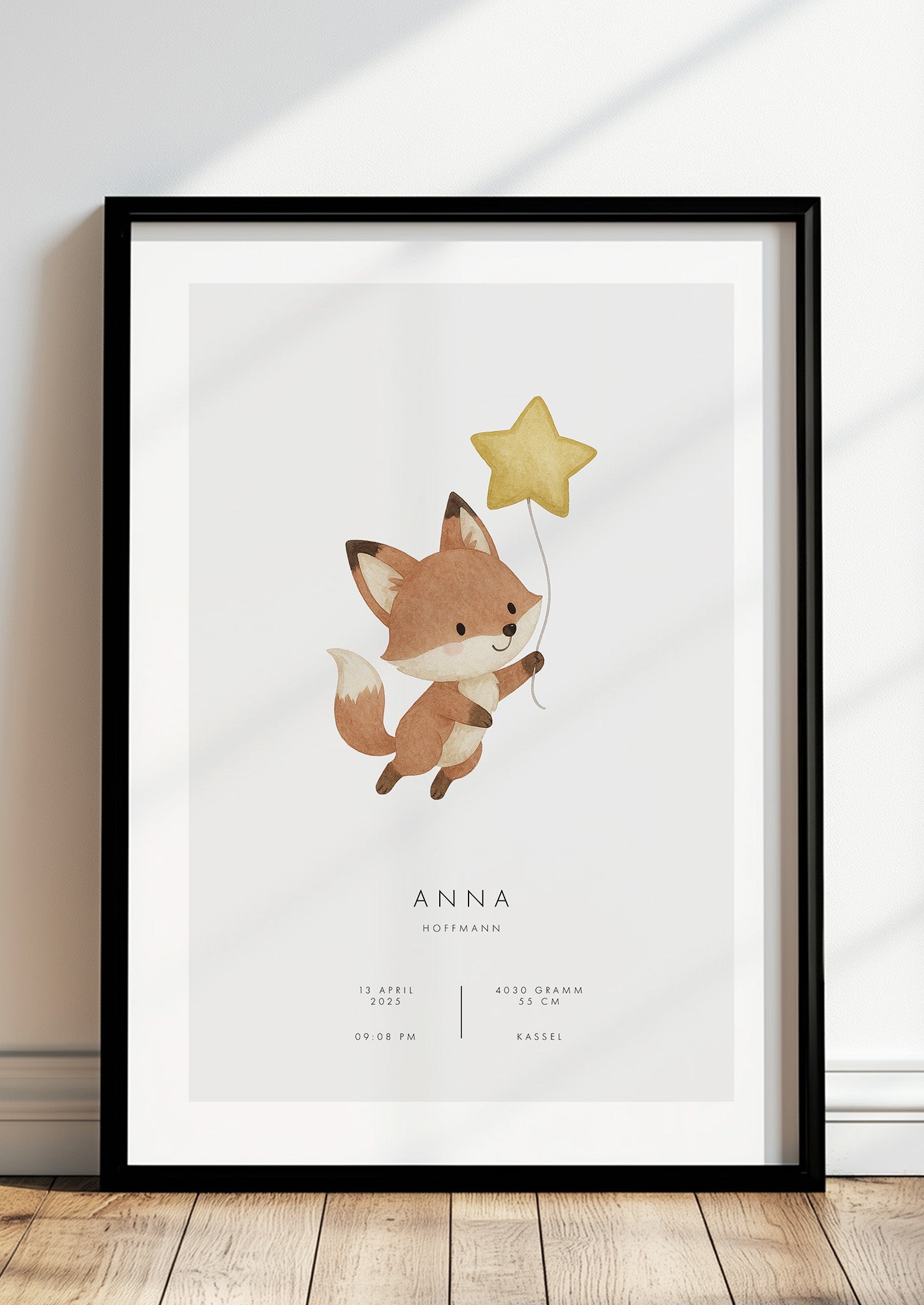 Poster Kleiner Fuchs im schwarzen Rahmen stehend