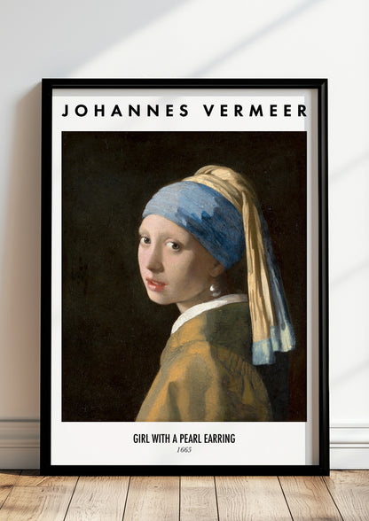 Girl with a Pearl Earring von Johannes Vermeer Kunstdruck im schwarzen Rahmen, an Wand gelehnt