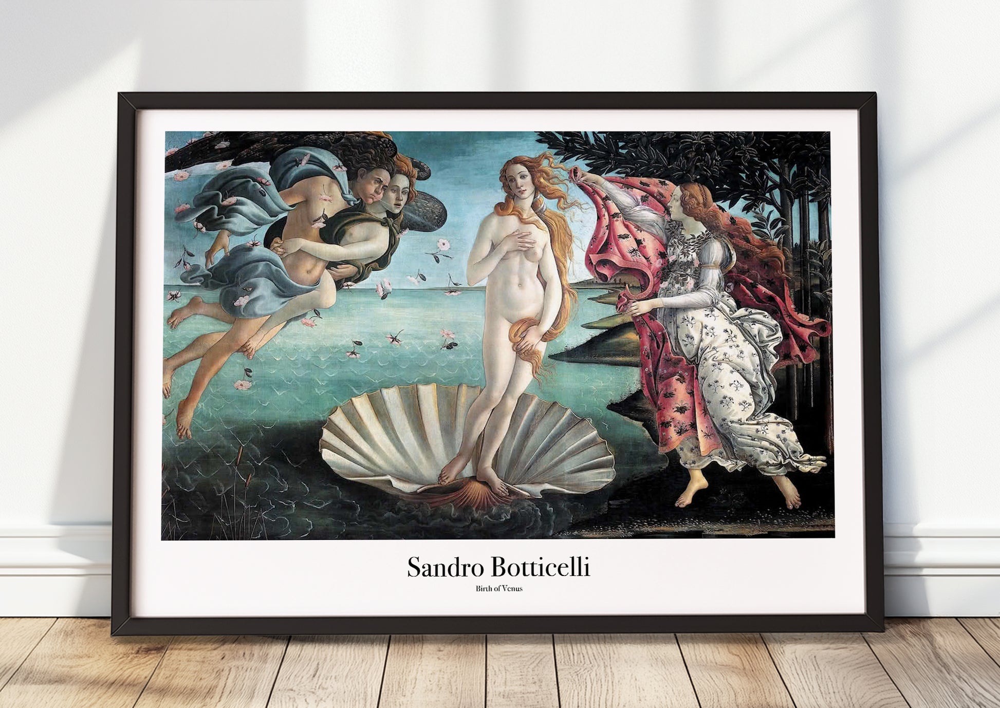 The Birth of Venus von Sandro Botticelli Kunstdruck im schwarzen Rahmen, an Wand gelehnt
