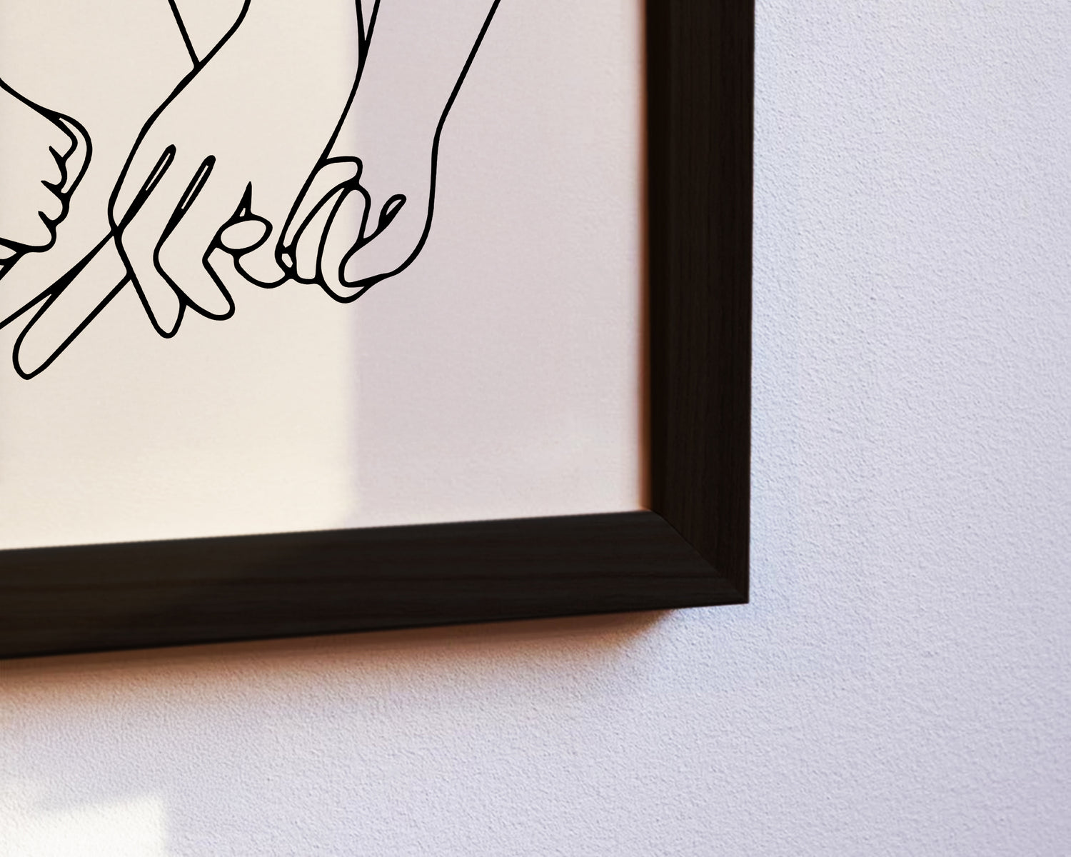 Detailaufnahme modernes Familienbild – One Line Poster mit vier Namen.