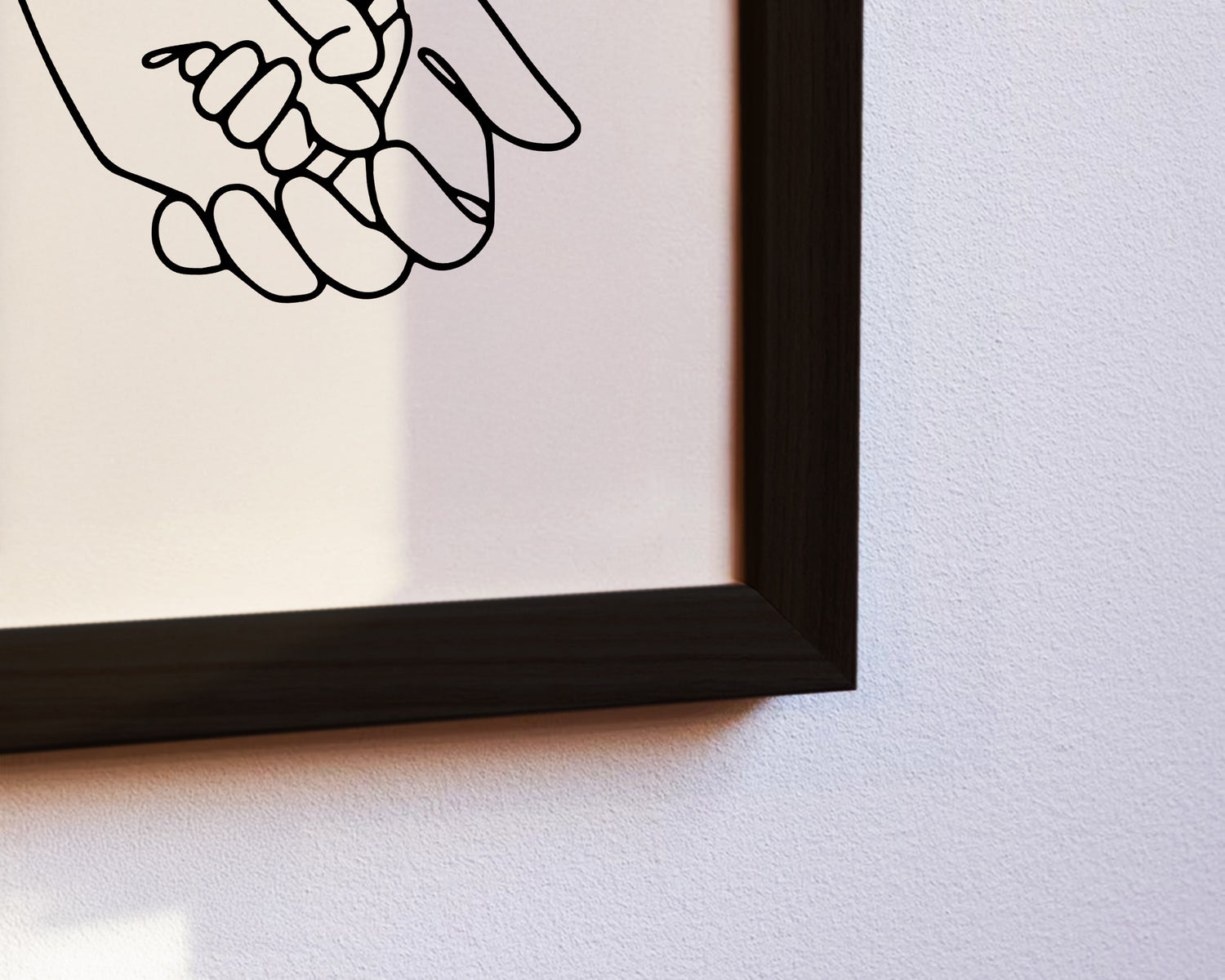 Detailaufnahme Line Art Familienposter – moderne Illustration für drei Personen.