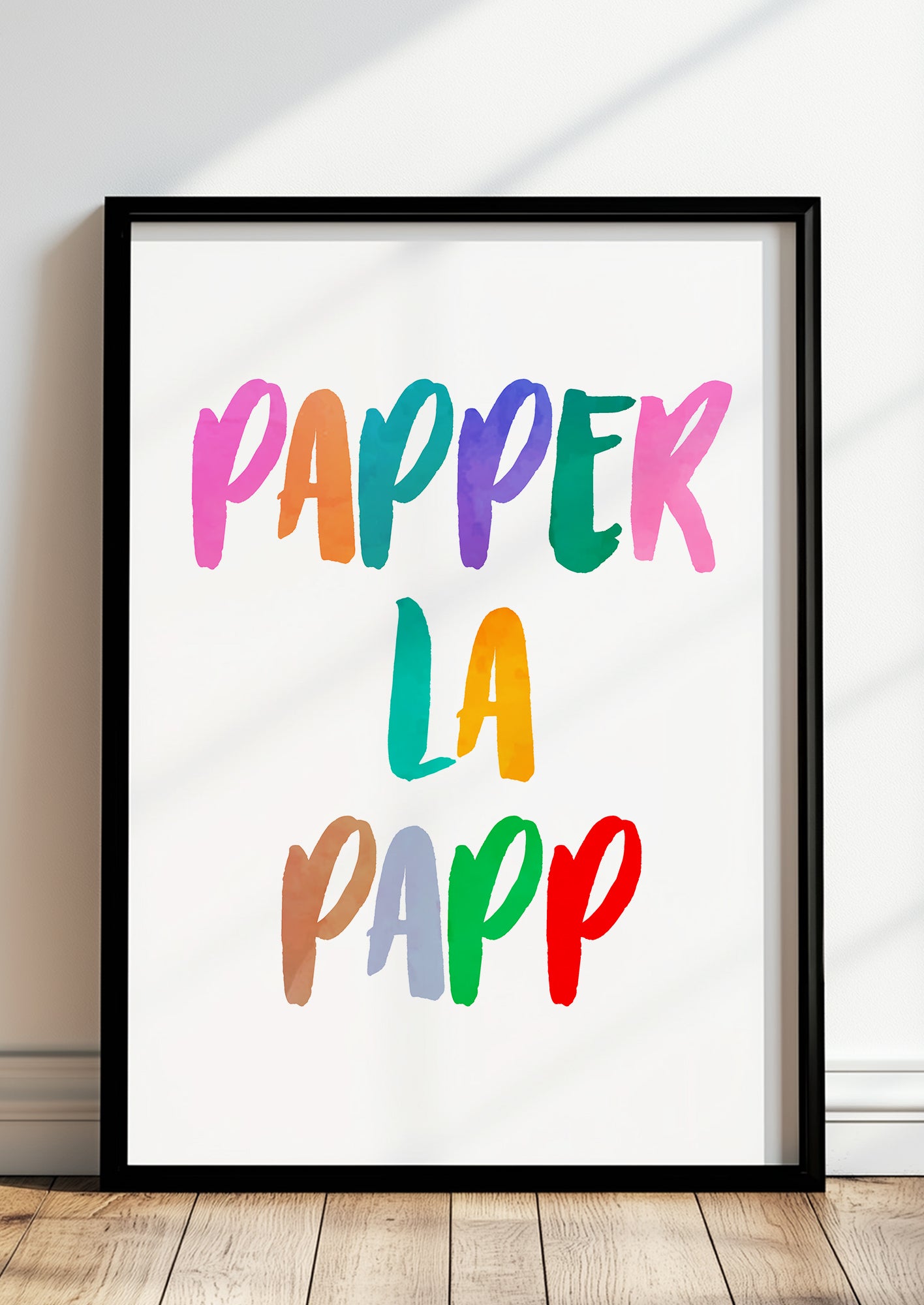 Lustiges Wandbild kunterbunt arrangiert.