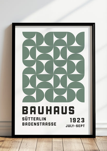 Gerahmtes Bauhaus Poster mit geometrischem Muster als stilvolle Wanddeko im Wohnzimmer oder Büro