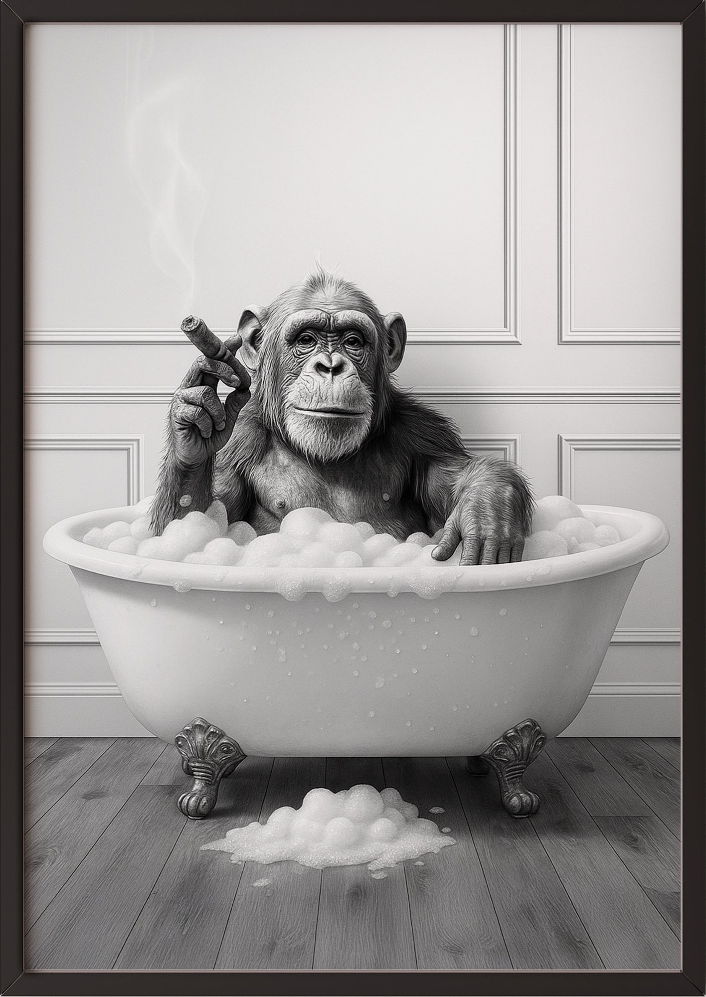 Affen Kunstdruck in Badewanne mit schwarzem Rahmen – humorvolles Badezimmer Poster