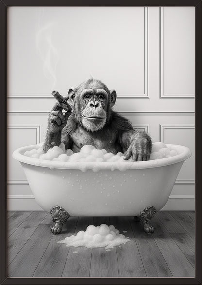 Affen Kunstdruck in Badewanne mit schwarzem Rahmen – humorvolles Badezimmer Poster