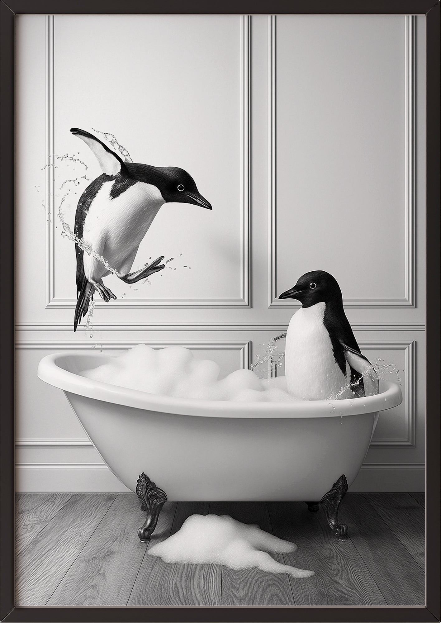 ein bild von pinguinen in einer badewanne in einem schwarzen rahmen wird zum witzigen highlight im wohnzimmer oder gäste wc