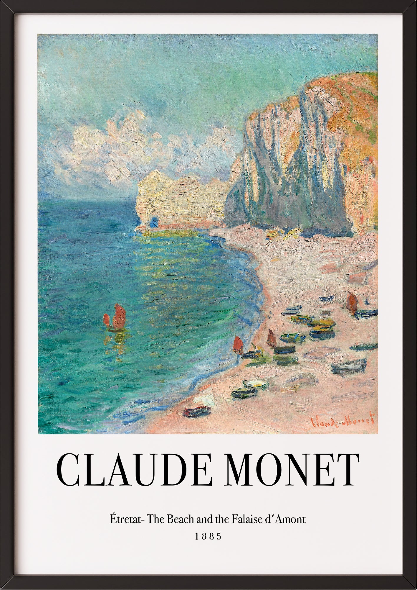 Frau hängt Étretat: The Beach and the Falaise d'Amont von Claude Monet als Poster in schwarzem Rahmen an die Wand