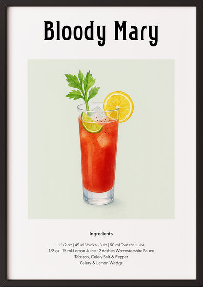 Detailaufnahme des Cocktails mit Selleriestange, Glasrand und Eiswürfeln