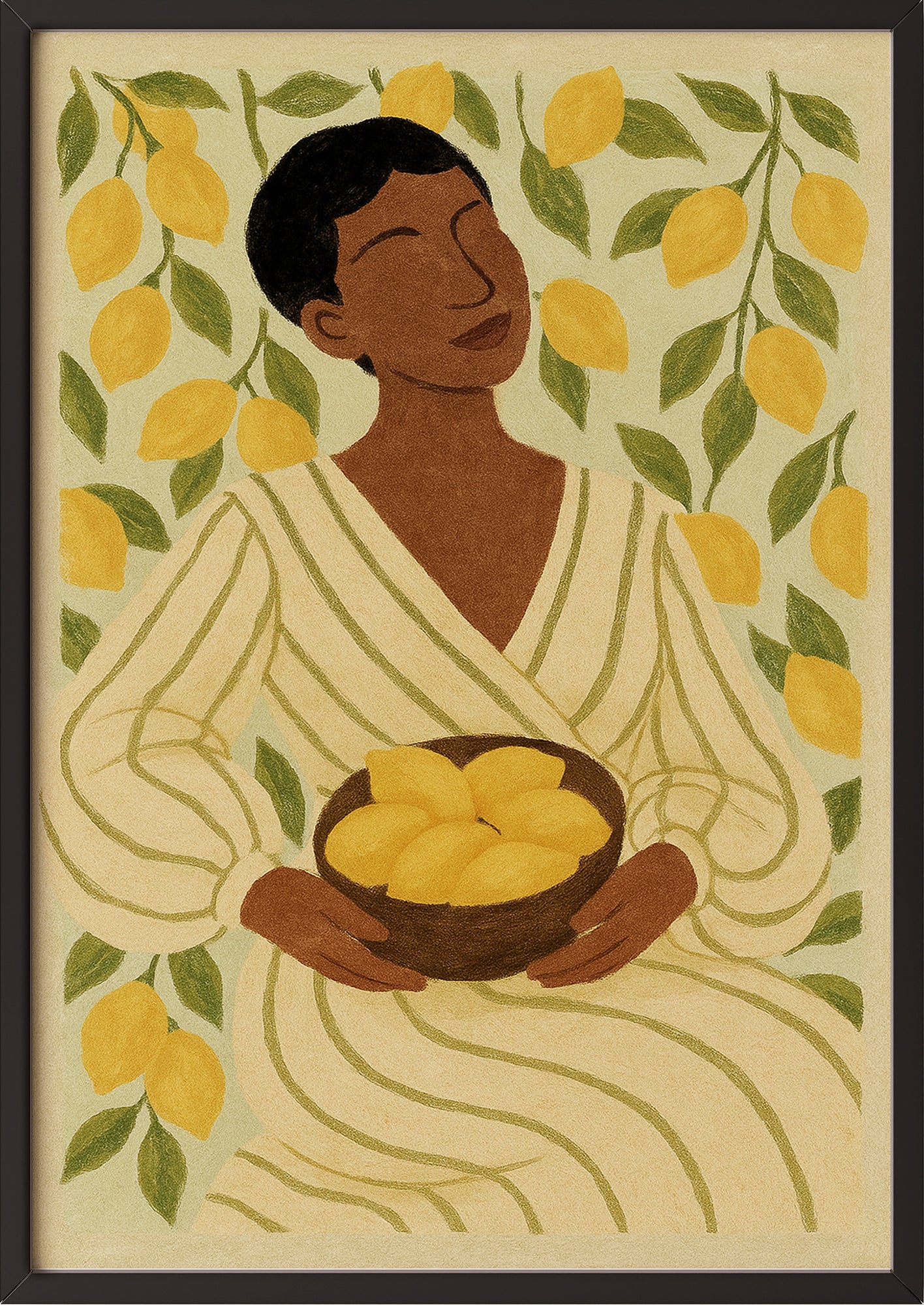 Frau mit Zitronen Poster im schwarzen Rahmen an der Wand