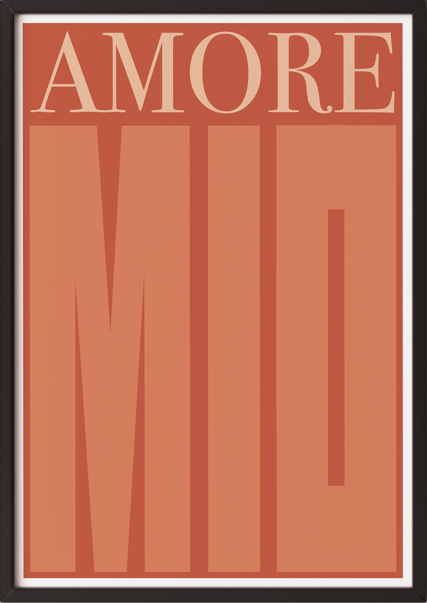 Hochformatiges Poster „Amore Mio“ mit schwarzem Rahmen, freigestellt.