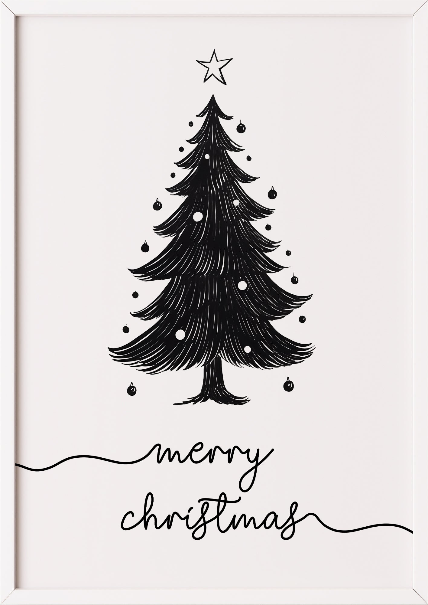 Poster mit schwarzem Weihnachtsbaum und Schriftzug im weißen Holzrahmen