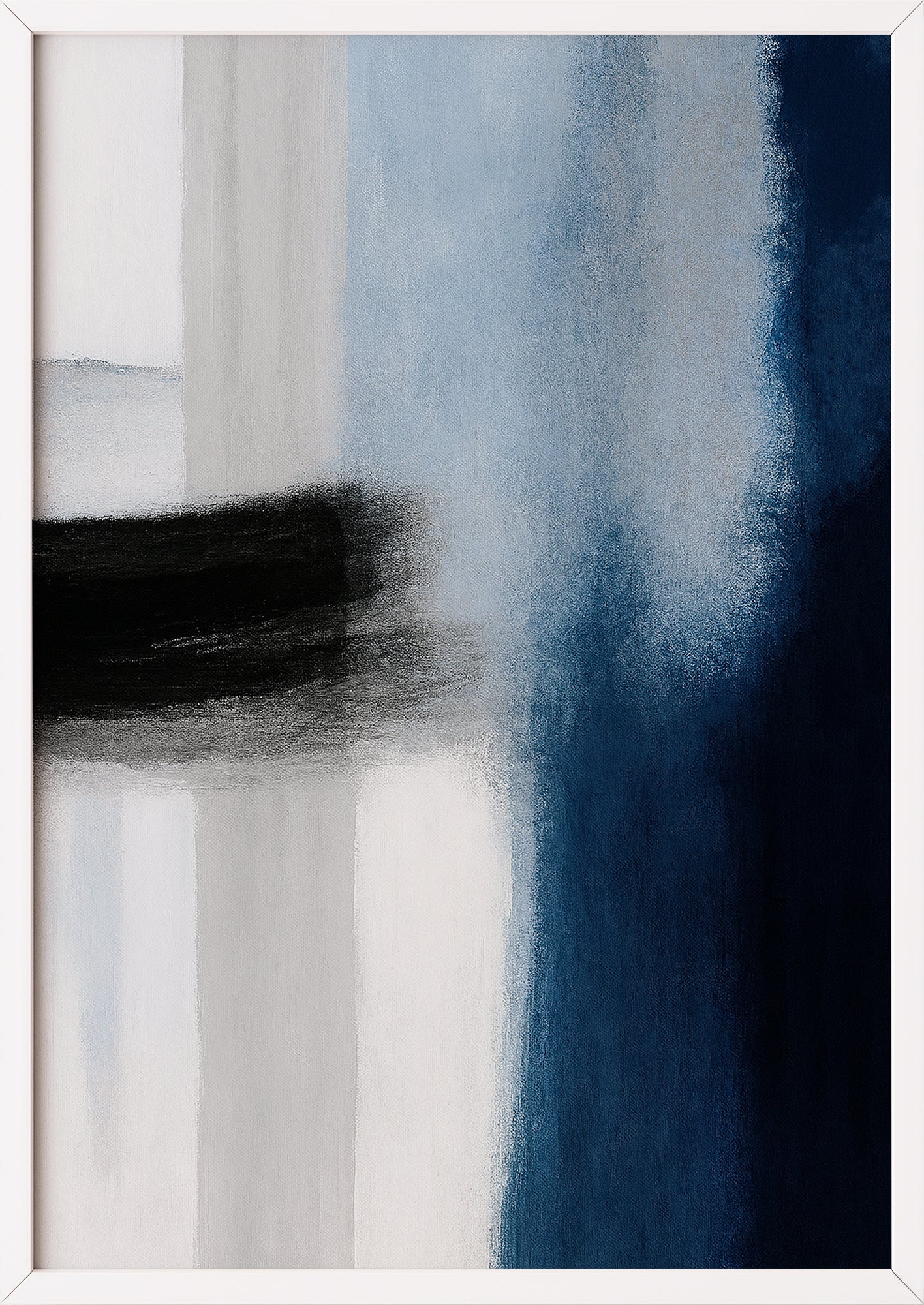 Poster mit abstraktem Pinselstrich in Schwarzblau im weißen Rahmen