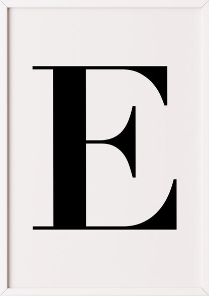 Poster Buchstabe „E“ in weißem Holzrahmen